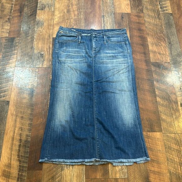 Citizens of humanity denim skirt, 28 (4200) - Picture 1 of 5